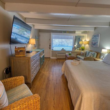 Waterway View Studio 2 W/ Pool, 1 Mile To Wrightsville Beach Wilmington Exteriör bild
