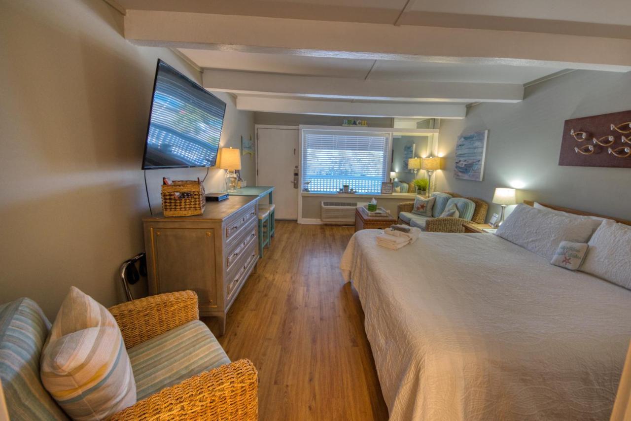 Waterway View Studio 2 W/ Pool, 1 Mile To Wrightsville Beach Wilmington Exteriör bild